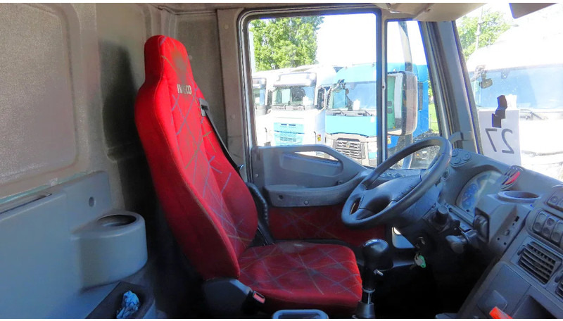 شاحنة صندوقية Iveco Stralis 310 8.60m box! Manual gerabox, Great state: صورة 14 شاحنة صندوقية Iveco Stralis 310 8.60m box! Manual gerabox, Great state: صورة 14
