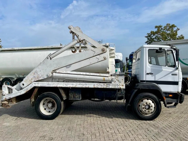 Mercedes-Benz 1514 Manual diesel pomp. Very clean - شاحنة - نظام الكابلات: صورة 4 Mercedes-Benz 1514 Manual diesel pomp. Very clean - شاحنة - نظام الكابلات: صورة 4
