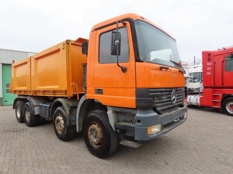 Mercedes-Benz Actros 3240 Manual, steel dumper! Great condition! - شاحنة قلاب: صورة 3 Mercedes-Benz Actros 3240 Manual, steel dumper! Great condition! - شاحنة قلاب: صورة 3