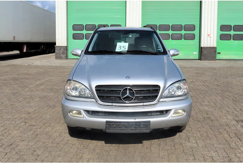 Mercedes-Benz M-Klasse ML ML 270. for export, 5 seats, real leather, Climate - سيارة دفع رباعي: صورة 4 Mercedes-Benz M-Klasse ML ML 270. for export, 5 seats, real leather, Climate - سيارة دفع رباعي: صورة 4