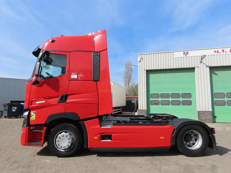 Renault T HIGH 520 VF610A36XND028987 2 tanks, P-airco, 2 beds - مقطورة السحب: صورة 4 Renault T HIGH 520 VF610A36XND028987 2 tanks, P-airco, 2 beds - مقطورة السحب: صورة 4