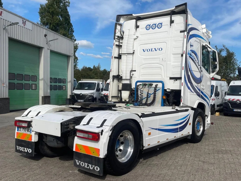 Volvo FH 500 Real leather, FRIGO, ACC, ! ROYAL TRUCK! APK till 07-04-2026 - مقطورة السحب: صورة 5 Volvo FH 500 Real leather, FRIGO, ACC, ! ROYAL TRUCK! APK till 07-04-2026 - مقطورة السحب: صورة 5