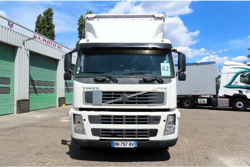 Volvo FM 340 6x2, TOP Condition truck!! - شاحنة ذات ستائر جانبية: صورة 3 Volvo FM 340 6x2, TOP Condition truck!! - شاحنة ذات ستائر جانبية: صورة 3