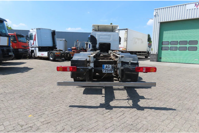 Volvo FM 380 8x4 FULL SPRING. 100% condition! - شاحنة بهيكل معدني للمقصورة: صورة 5 Volvo FM 380 8x4 FULL SPRING. 100% condition! - شاحنة بهيكل معدني للمقصورة: صورة 5