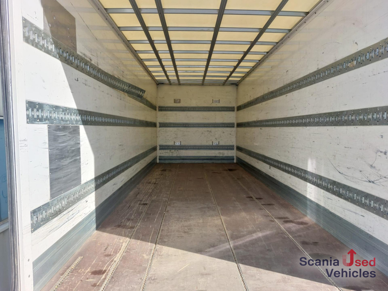 MERCEDES-BENZ Atego 1221 L Koffer Ladebordwand - شاحنة صندوقية: صورة 4 MERCEDES-BENZ Atego 1221 L Koffer Ladebordwand - شاحنة صندوقية: صورة 4