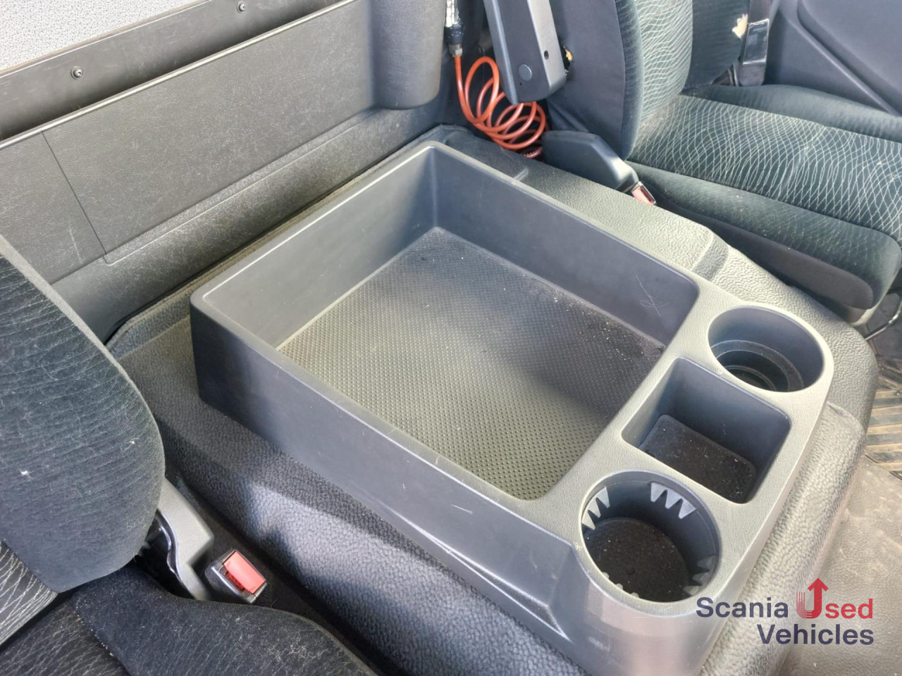 MERCEDES-BENZ Atego 1221 L Koffer Ladebordwand - شاحنة صندوقية: صورة 2 MERCEDES-BENZ Atego 1221 L Koffer Ladebordwand - شاحنة صندوقية: صورة 2