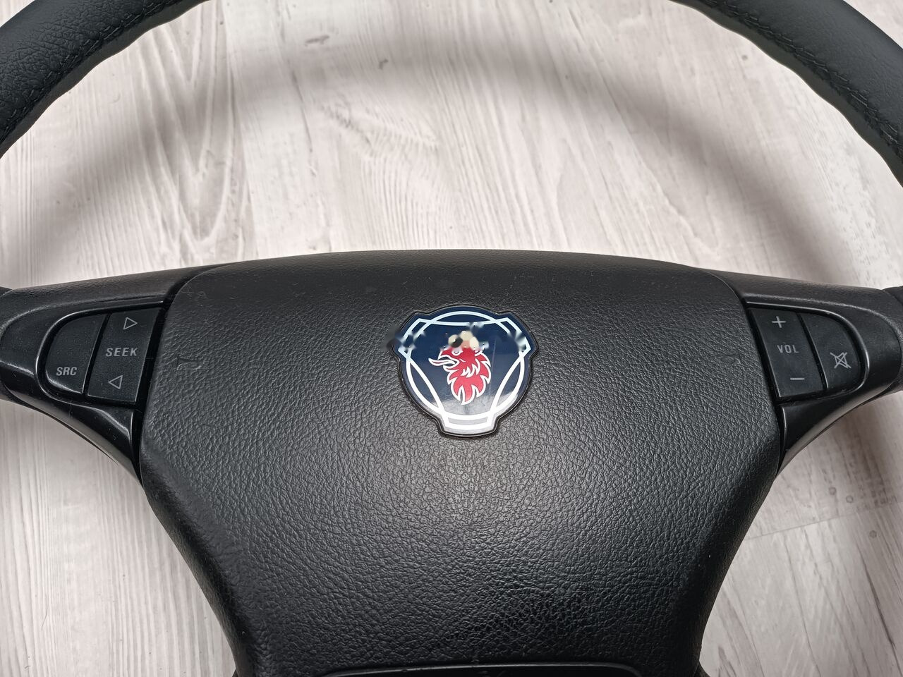 Scania NEW LEATHER Scania R - عجلة القيادة - شاحنة: صورة 4 Scania NEW LEATHER Scania R - عجلة القيادة - شاحنة: صورة 4