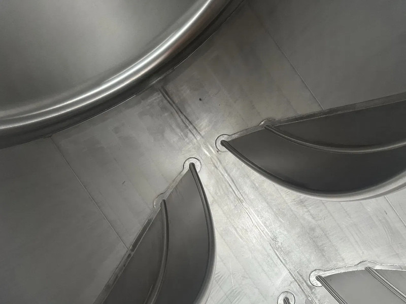 خزان تخزين لنقل الوقود SINGAMAS 20FT ISO, 26.000L/1-COMP/3 BAFFELS/3 manholes, 5Y inspection: 06/2027: صورة 17