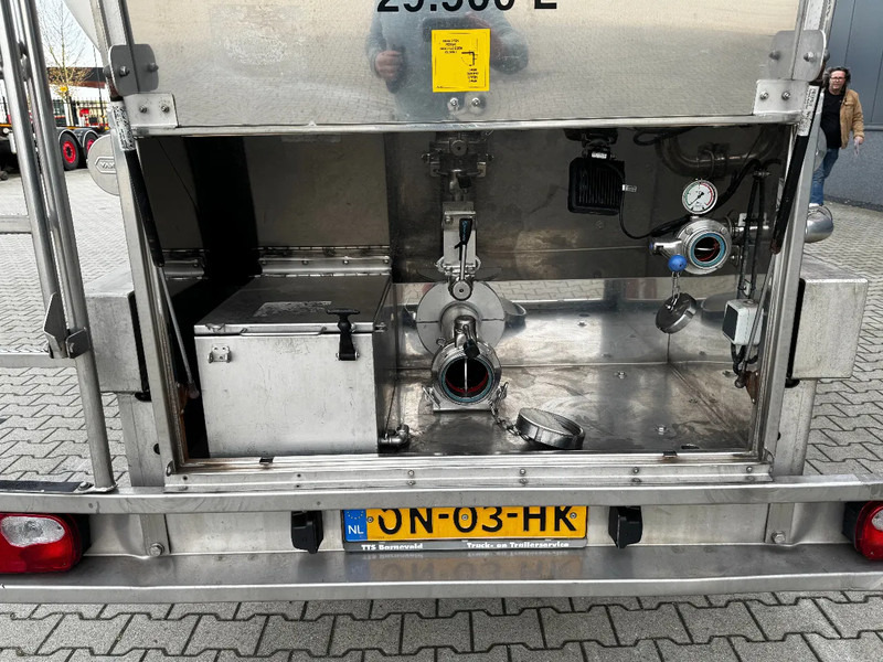 Van Hool LEVENSMIDDEL / RVS Rahmen / Leergewicht: 5.860kg / 29.500L / 1-Kammer+ 1 Schwallwand / Scheibebremse / NL / APK 03-2026 - نصف مقطورة صهريج: صورة 5 Van Hool LEVENSMIDDEL / RVS Rahmen / Leergewicht: 5.860kg / 29.500L / 1-Kammer+ 1 Schwallwand / Scheibebremse / NL / APK 03-2026 - نصف مقطورة صهريج: صورة 5