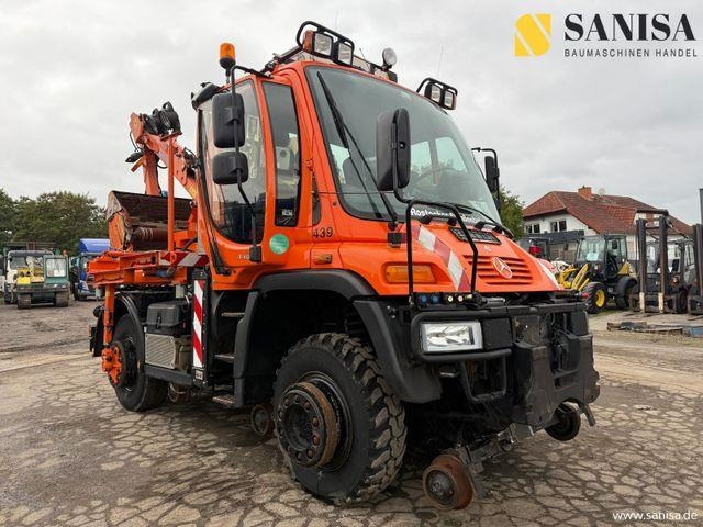 Unimog U400/ Zweiwege/ Rail/ Gleis/Mulag - سيارة خدمات/ سيارة خاصة: صورة 2 Unimog U400/ Zweiwege/ Rail/ Gleis/Mulag - سيارة خدمات/ سيارة خاصة: صورة 2