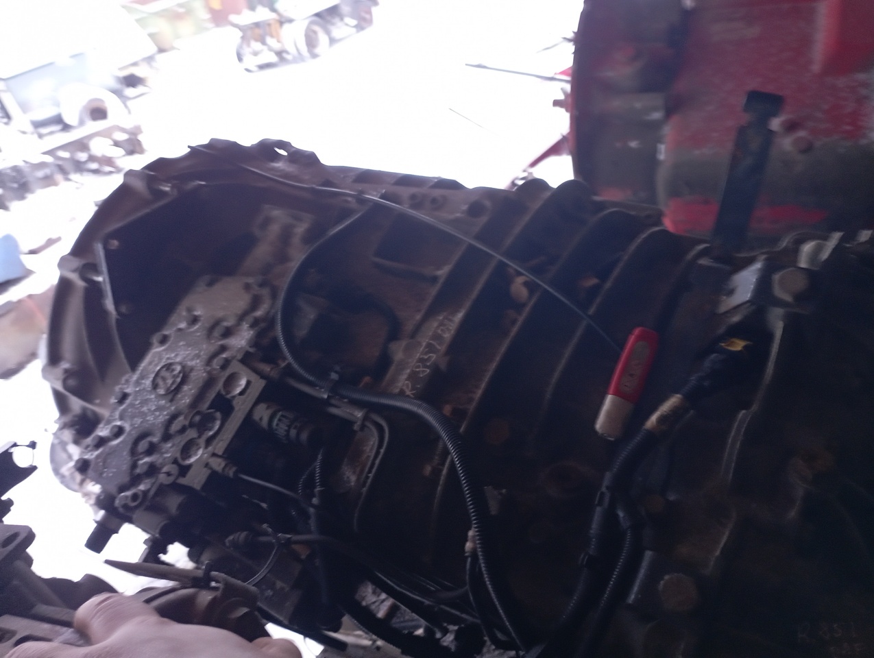 DAF XF105 - صندوق التروس - شاحنة بهيكل معدني للمقصورة: صورة 2 DAF XF105 - صندوق التروس - شاحنة بهيكل معدني للمقصورة: صورة 2