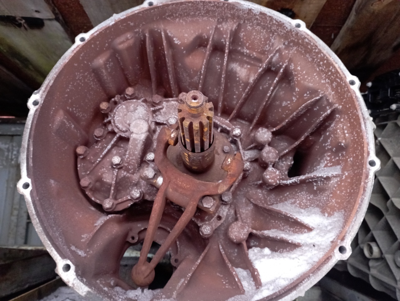 DAF XF105 - صندوق التروس - شاحنة بهيكل معدني للمقصورة: صورة 5 DAF XF105 - صندوق التروس - شاحنة بهيكل معدني للمقصورة: صورة 5