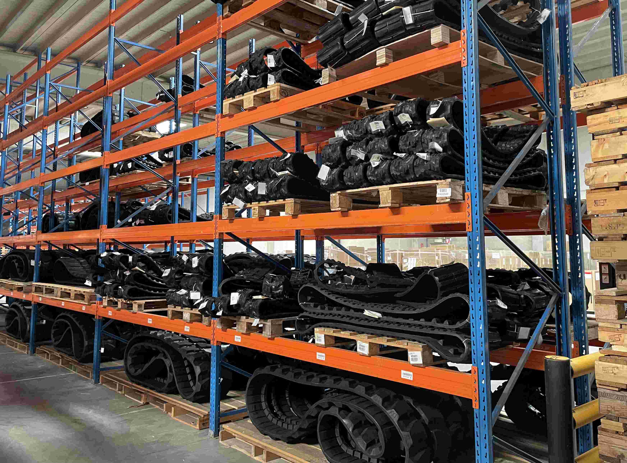 Rubber track for Case IH 9300 / GRECAV / ZUIDBERG / Claas Xerion 5000 TS 30" and 36" - جنزير حديدي - جرار مجنزر: صورة 2 Rubber track for Case IH 9300 / GRECAV / ZUIDBERG / Claas Xerion 5000 TS 30" and 36" - جنزير حديدي - جرار مجنزر: صورة 2