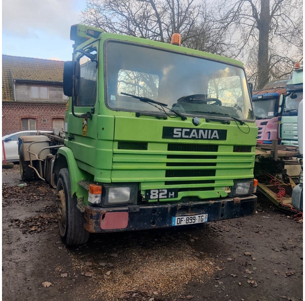 Scania 82-H - ناقلة حاويات/ شاحنة حاويات: صورة 1 Scania 82-H - ناقلة حاويات/ شاحنة حاويات: صورة 1