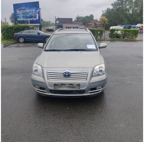 Toyota Avensis - سيارة: صورة 1 Toyota Avensis - سيارة: صورة 1