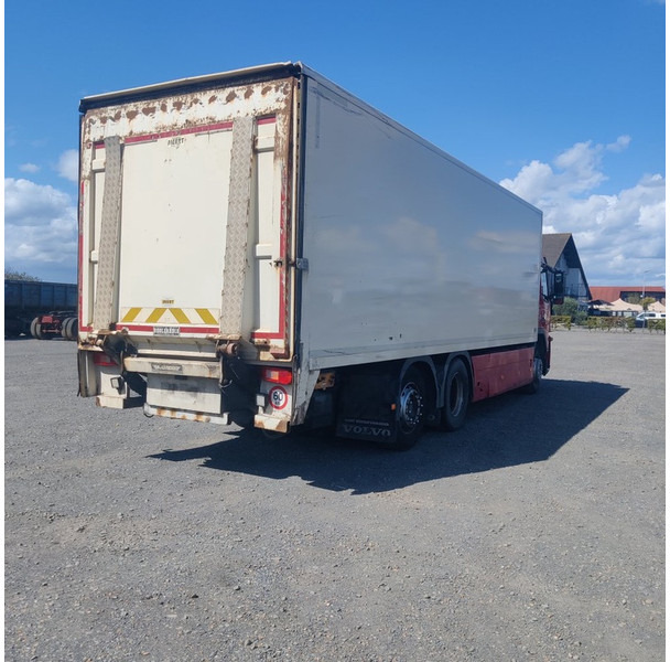 Volvo fm-330 - شاحنة صندوقية: صورة 4 Volvo fm-330 - شاحنة صندوقية: صورة 4