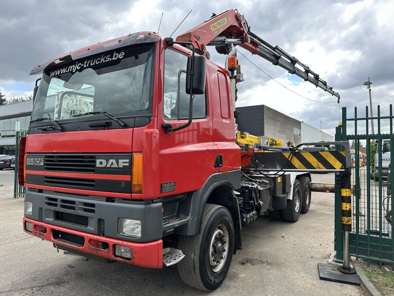 DAF 85 CF 430 6x4 CRANE PK 32.000 F (7x) + WINCH - EURO 2 - MANUAL ZF - HUB REDUCTION / STEEL SPRING - BE TRUCK - مقطورة السحب: صورة 4 DAF 85 CF 430 6x4 CRANE PK 32.000 F (7x) + WINCH - EURO 2 - MANUAL ZF - HUB REDUCTION / STEEL SPRING - BE TRUCK - مقطورة السحب: صورة 4