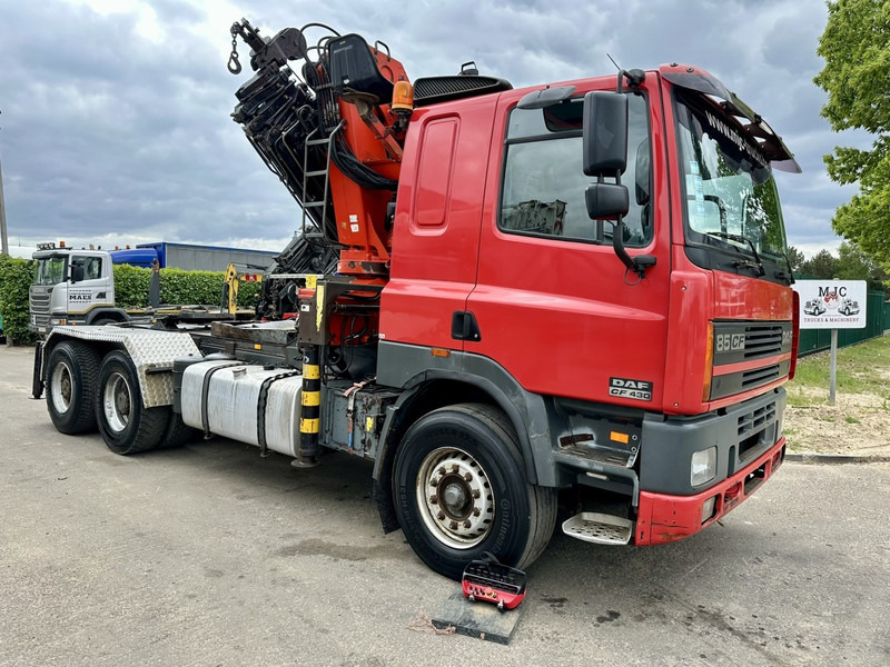 DAF 85 CF 430 6x4 TRACTOR + CRANE PK 32.000 F (7x) + WINCH - EURO 2 - MANUAL ZF - HUB REDUCTION / STEEL SPRING - BE TRUCK - مقطورة السحب: صورة 1 DAF 85 CF 430 6x4 TRACTOR + CRANE PK 32.000 F (7x) + WINCH - EURO 2 - MANUAL ZF - HUB REDUCTION / STEEL SPRING - BE TRUCK - مقطورة السحب: صورة 1