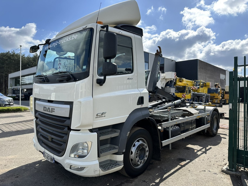 DAF CF 460 4x2 19T MARREL ABROLLKIPPER HAKEN - 5.10M + 1.30M Ausziehbarer Stoßstange - EURO 6 - 13L ENGINE - ZF AUTO - شاحنة برافعة خطافية: صورة 3 DAF CF 460 4x2 19T MARREL ABROLLKIPPER HAKEN - 5.10M + 1.30M Ausziehbarer Stoßstange - EURO 6 - 13L ENGINE - ZF AUTO - شاحنة برافعة خطافية: صورة 3