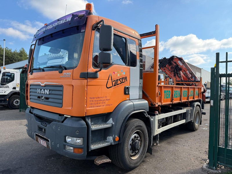 MAN TGA 18.310 4x4 Hydro-drive 2-SEITEN KIPPER + KRAN ATLAS 165 (4x) + RADIO - BE truck - شاحنة قلاب, شاحنة كرين: صورة 3 MAN TGA 18.310 4x4 Hydro-drive 2-SEITEN KIPPER + KRAN ATLAS 165 (4x) + RADIO - BE truck - شاحنة قلاب, شاحنة كرين: صورة 3