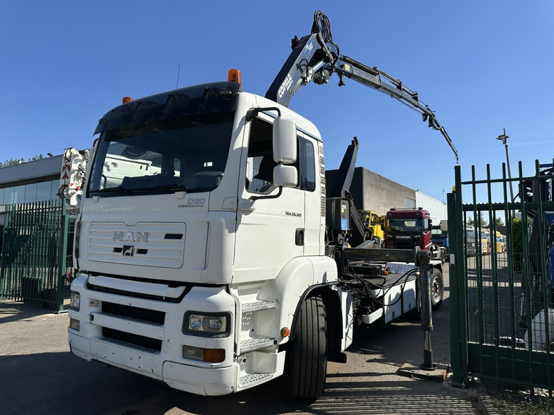 MAN TGA 26.310 6X2 HOOKLIFT + CRANE COPMA 160.4 + JIB J2 + WINCH - RADIO - LIFT + STEERING AXLE - EURO 3 - BE - شاحنة برافعة خطافية, شاحنة كرين: صورة 3 MAN TGA 26.310 6X2 HOOKLIFT + CRANE COPMA 160.4 + JIB J2 + WINCH - RADIO - LIFT + STEERING AXLE - EURO 3 - BE - شاحنة برافعة خطافية, شاحنة كرين: صورة 3