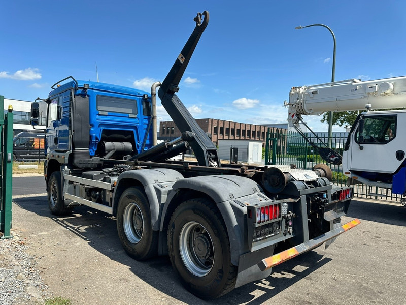 MAN TGA 33.400 6X4 HOOKLIFT AJK NHS20-4930mm - WB 3m60 - MANUAL ZF - STEEL SPRING / BLATT - BIG AXLES / AP ACHSEN - شاحنة برافعة خطافية: صورة 4 MAN TGA 33.400 6X4 HOOKLIFT AJK NHS20-4930mm - WB 3m60 - MANUAL ZF - STEEL SPRING / BLATT - BIG AXLES / AP ACHSEN - شاحنة برافعة خطافية: صورة 4
