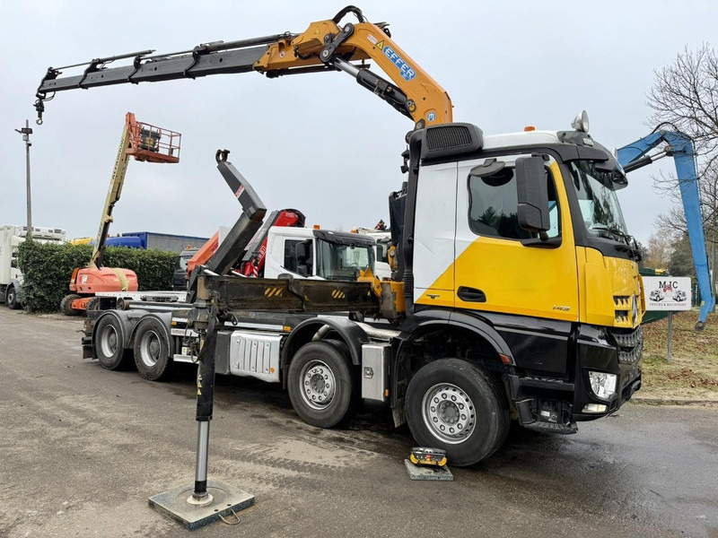 Mercedes-Benz AROCS 4143 8X4 WAF HOOKLIFT + CRANE EFFER 395 4S + ROTATOR + RADIO - 5/6 F - BE TRUCK - VERY NICE CONDITION - شاحنة برافعة خطافية, شاحنة كرين: صورة 1 Mercedes-Benz AROCS 4143 8X4 WAF HOOKLIFT + CRANE EFFER 395 4S + ROTATOR + RADIO - 5/6 F - BE TRUCK - VERY NICE CONDITION - شاحنة برافعة خطافية, شاحنة كرين: صورة 1