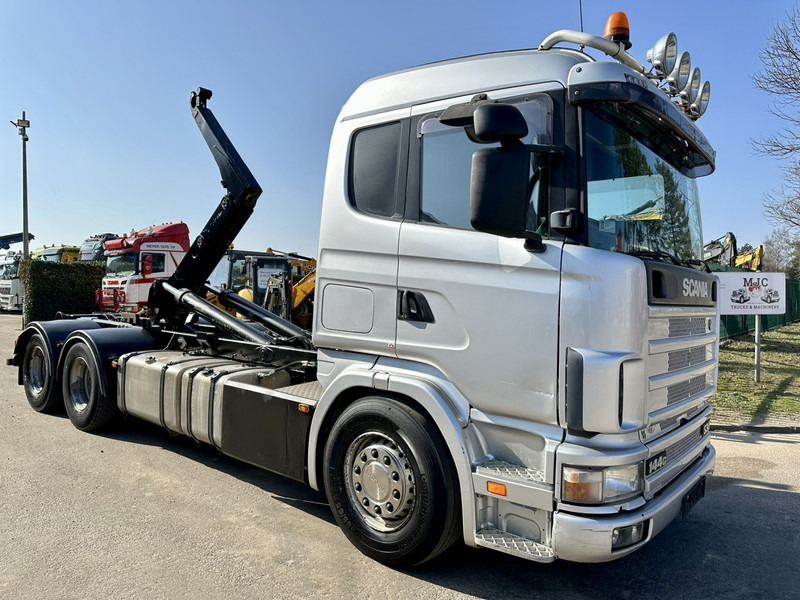 Scania 144G-530 V8 6x4 HOOKLIFT 20T MEILLER -VOL LUCHT - OPTI-CRUISE - CR19 SLAAPCABINE - شاحنة برافعة خطافية: صورة 1 Scania 144G-530 V8 6x4 HOOKLIFT 20T MEILLER -VOL LUCHT - OPTI-CRUISE - CR19 SLAAPCABINE - شاحنة برافعة خطافية: صورة 1