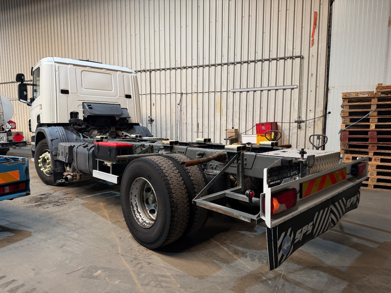 Scania P310 4x2 CHASSIS - ADR (ex tanker) - *322.000km* - AIR SUSPENSION - MANUAL - BE TRUCK - شاحنة بهيكل معدني للمقصورة: صورة 3 Scania P310 4x2 CHASSIS - ADR (ex tanker) - *322.000km* - AIR SUSPENSION - MANUAL - BE TRUCK - شاحنة بهيكل معدني للمقصورة: صورة 3