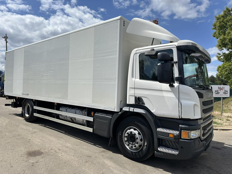 Scania P320 RETARDER - CLOSED BOX 8m25 x 2m47 x 2m30 - TAILLIFT 2000kg - EURO 6 - GOOD CONDITION - شاحنة صندوقية: صورة 1 Scania P320 RETARDER - CLOSED BOX 8m25 x 2m47 x 2m30 - TAILLIFT 2000kg - EURO 6 - GOOD CONDITION - شاحنة صندوقية: صورة 1