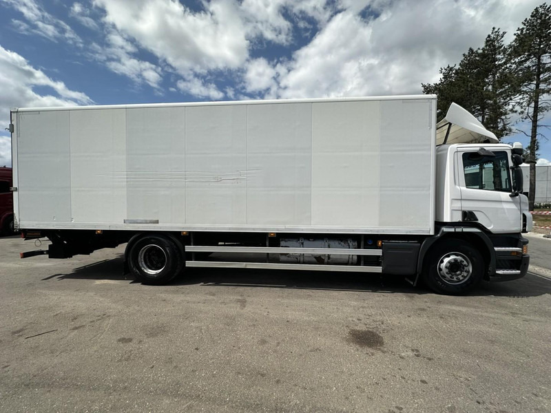 Scania P320 RETARDER - CLOSED BOX 8m25 x 2m47 x 2m30 - TAILLIFT 2000kg - EURO 6 - GOOD CONDITION - شاحنة صندوقية: صورة 4 Scania P320 RETARDER - CLOSED BOX 8m25 x 2m47 x 2m30 - TAILLIFT 2000kg - EURO 6 - GOOD CONDITION - شاحنة صندوقية: صورة 4