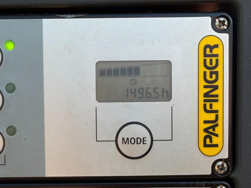 شاحنة برافعة خطافية, شاحنة كرين Scania P400 6x4 HOOKLIFT + CRANE PALFINGER PK9001 EH - RETARDER - 5/6F + ROTATOR + RADIO - WB 3m90 - EURO 5 - HUB REDUCTION / SPRING - BE TRUCK: صورة 17 شاحنة برافعة خطافية, شاحنة كرين Scania P400 6x4 HOOKLIFT + CRANE PALFINGER PK9001 EH - RETARDER - 5/6F + ROTATOR + RADIO - WB 3m90 - EURO 5 - HUB REDUCTION / SPRING - BE TRUCK: صورة 17