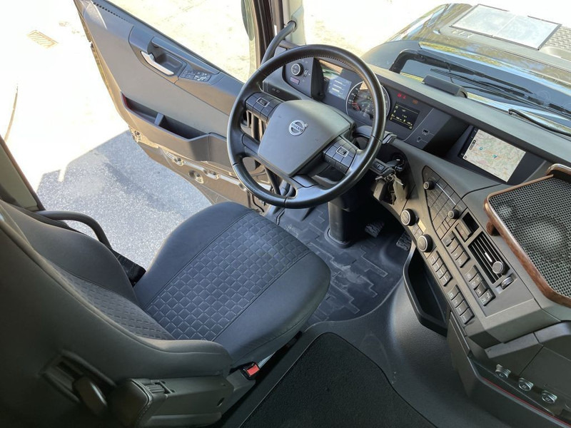 رأس تريلا Volvo FH 460 LNG GAS ADR - ACC + Dynamic Steering - I-park Cool - Lane Keeping Support - collision warning - leather - ... BE Truck: صورة 10