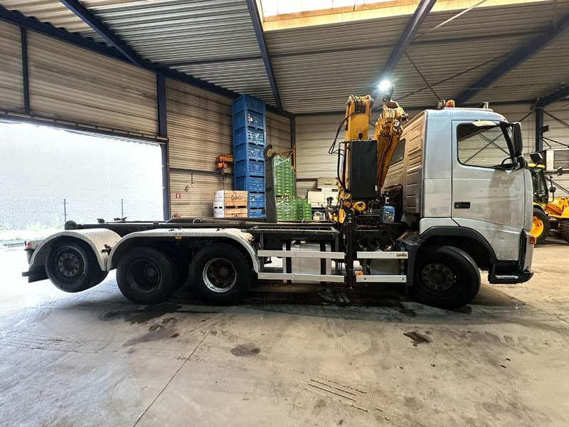 Volvo FH12-420 8x4 HOOKLIFT AJK + CRANE EFFER 250 - 3S - RADIO - TRIDEM LIFT + STEERING AXLE - I SHIFT - BE TRUCK - شاحنة برافعة خطافية, شاحنة كرين: صورة 4 Volvo FH12-420 8x4 HOOKLIFT AJK + CRANE EFFER 250 - 3S - RADIO - TRIDEM LIFT + STEERING AXLE - I SHIFT - BE TRUCK - شاحنة برافعة خطافية, شاحنة كرين: صورة 4