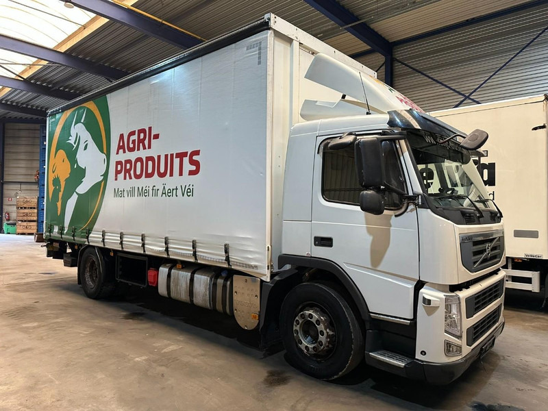 Volvo FM 330 4x2 BOX 7m x 2m48 x 2m75 - 542.000km - EURO 5 - I SHIFT - 19T - A/C - LARGE TAILLIFT - شاحنة ذات ستائر جانبية: صورة 1 Volvo FM 330 4x2 BOX 7m x 2m48 x 2m75 - 542.000km - EURO 5 - I SHIFT - 19T - A/C - LARGE TAILLIFT - شاحنة ذات ستائر جانبية: صورة 1