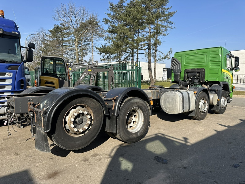 Volvo FM 340 8x2 CHASSIS (7m35) - LIFT+STEERING AXLE - MANUAL GEARBOX - EURO 3 - TÜV 05/2025 - BE TRUCK - شاحنة بهيكل معدني للمقصورة: صورة 5 Volvo FM 340 8x2 CHASSIS (7m35) - LIFT+STEERING AXLE - MANUAL GEARBOX - EURO 3 - TÜV 05/2025 - BE TRUCK - شاحنة بهيكل معدني للمقصورة: صورة 5