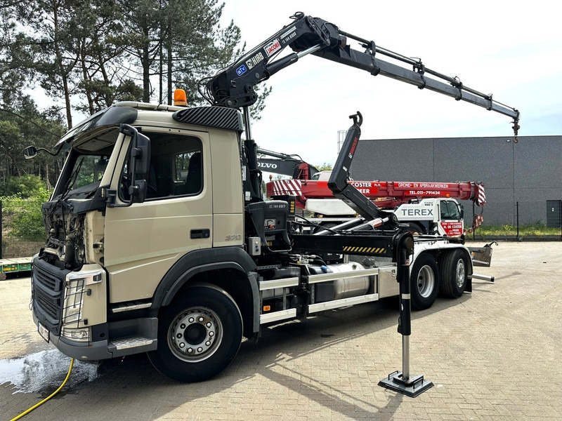 Volvo FM 370 6x2 HOOKLIFT 21T + CRANE HIAB 144 E-4 HIDUO - ENGINE / GEARBOX OK - CHASSIS OK - RUNNING + DRIVING - BE TRUCK - شاحنة برافعة خطافية, شاحنة كرين: صورة 3 Volvo FM 370 6x2 HOOKLIFT 21T + CRANE HIAB 144 E-4 HIDUO - ENGINE / GEARBOX OK - CHASSIS OK - RUNNING + DRIVING - BE TRUCK - شاحنة برافعة خطافية, شاحنة كرين: صورة 3