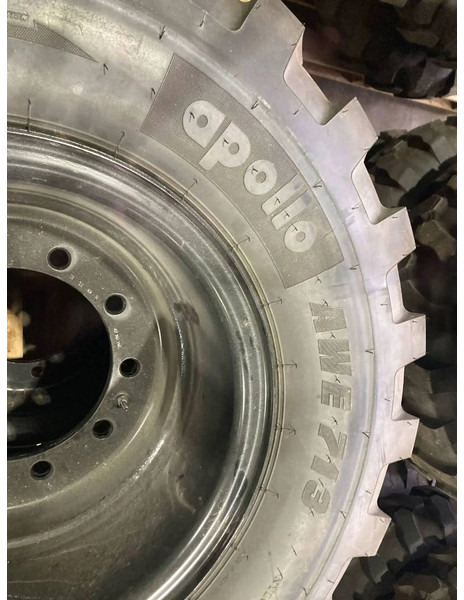 Apollo 1000 x 20 Set / 10.00 x 20: 4x2 Tyres - إطار هيكلي/ إطار معدني - آلات الإنشاء: صورة 3 Apollo 1000 x 20 Set / 10.00 x 20: 4x2 Tyres - إطار هيكلي/ إطار معدني - آلات الإنشاء: صورة 3