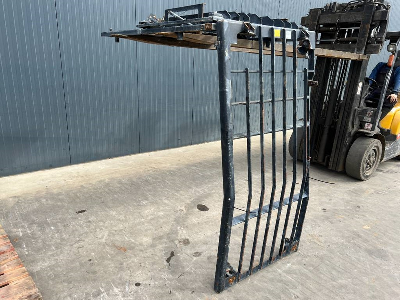 Cat 313E / M315F / 320F / 323E / 325F / 329E / 330F / - الكابينة والداخلية - آلات الإنشاء: صورة 2 Cat 313E / M315F / 320F / 323E / 325F / 329E / 330F / - الكابينة والداخلية - آلات الإنشاء: صورة 2