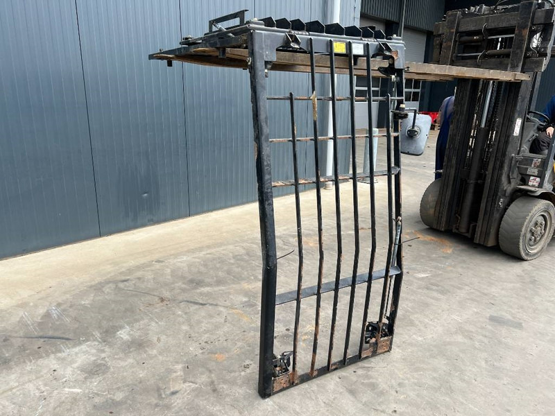 Cat 313E / M315F / 320F / 323E / 325F / 329E / 330F / - الكابينة والداخلية - آلات الإنشاء: صورة 2 Cat 313E / M315F / 320F / 323E / 325F / 329E / 330F / - الكابينة والداخلية - آلات الإنشاء: صورة 2