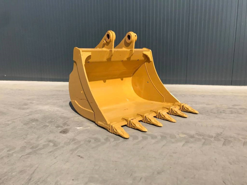 Cat 323E 1.40m - بكت - آلات الإنشاء: صورة 2 Cat 323E 1.40m - بكت - آلات الإنشاء: صورة 2