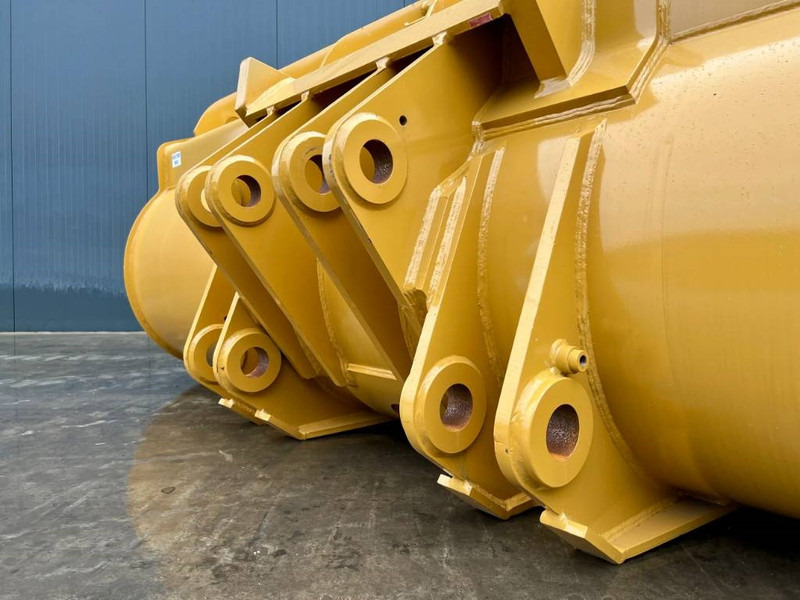 Cat 980 incl. cutting edge + side protectors - بكت - آلات الإنشاء: صورة 4 Cat 980 incl. cutting edge + side protectors - بكت - آلات الإنشاء: صورة 4