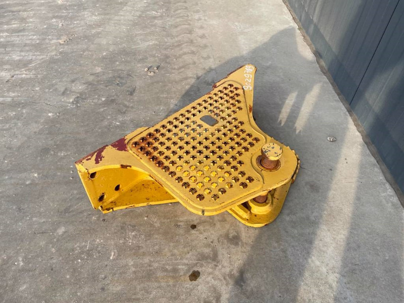 Cat D6K Zugtraverse - ملحق - آلات الإنشاء: صورة 2 Cat D6K Zugtraverse - ملحق - آلات الإنشاء: صورة 2