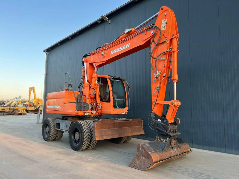 Doosan DX170W - حفار ذو عجلات: صورة 2 Doosan DX170W - حفار ذو عجلات: صورة 2