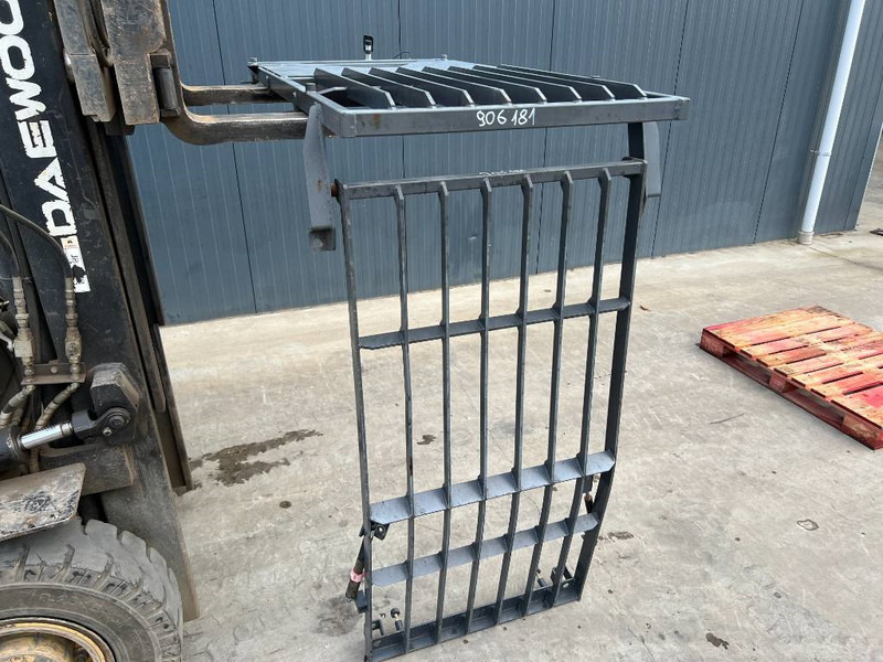 Doosan DX180 / DX225 - الكابينة والداخلية - آلات الإنشاء: صورة 2 Doosan DX180 / DX225 - الكابينة والداخلية - آلات الإنشاء: صورة 2