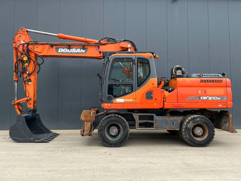 Doosan DX210W - حفار ذو عجلات: صورة 5 Doosan DX210W - حفار ذو عجلات: صورة 5