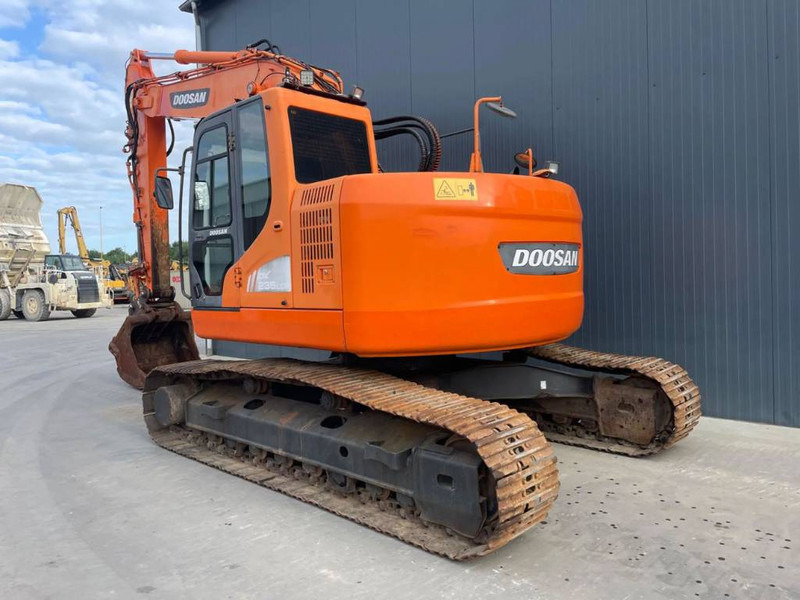Doosan DX235LCR - حفار زاحف: صورة 2 Doosan DX235LCR - حفار زاحف: صورة 2