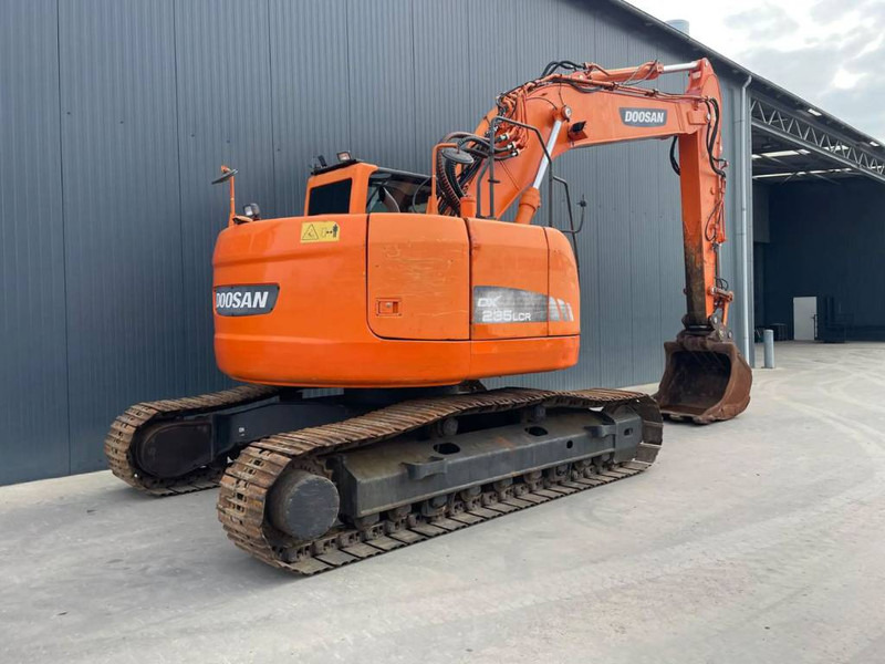 Doosan DX235LCR - حفار زاحف: صورة 4 Doosan DX235LCR - حفار زاحف: صورة 4