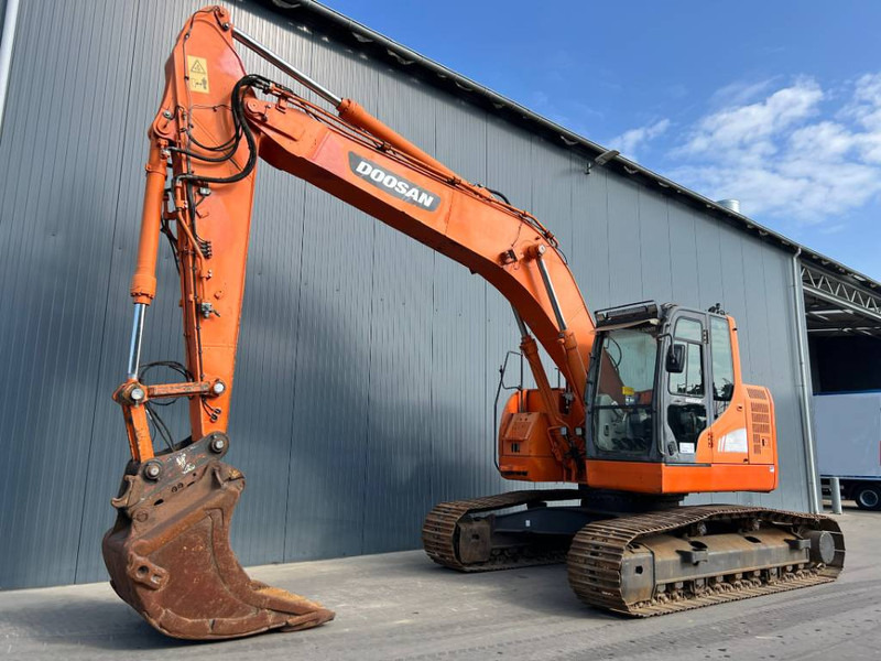 Doosan DX235LCR - حفار زاحف: صورة 1 Doosan DX235LCR - حفار زاحف: صورة 1