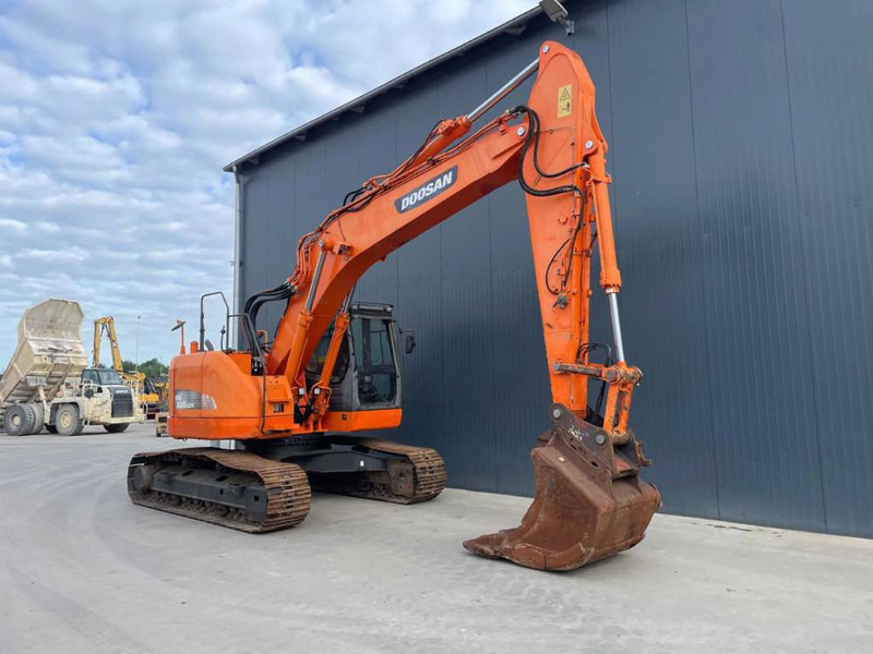 Doosan DX235LCR - حفار زاحف: صورة 3 Doosan DX235LCR - حفار زاحف: صورة 3